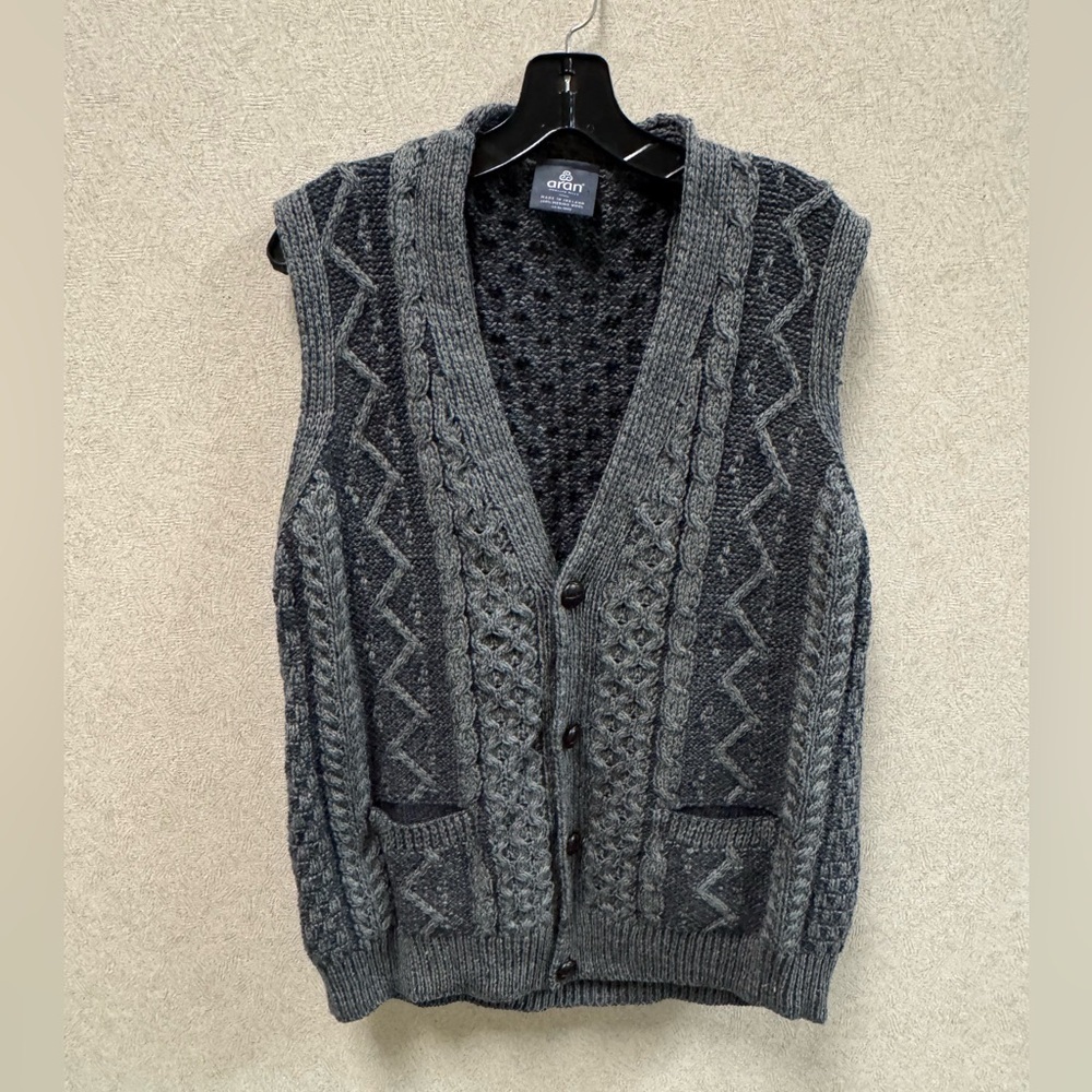 Aran Woolen Mills Gray Cable Knit Fisherman Sweater Vest Size Large